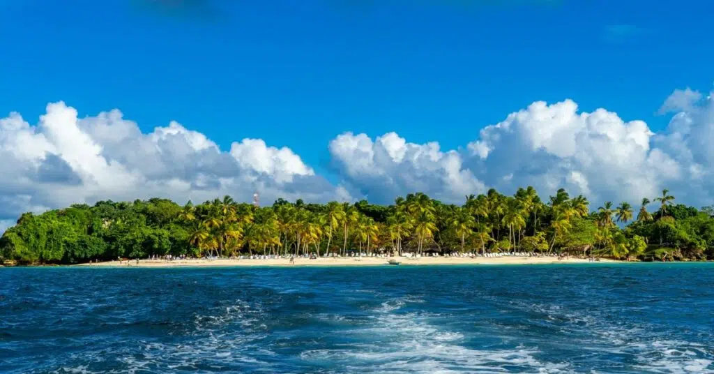 Safest Caribbean Islands for Retirees