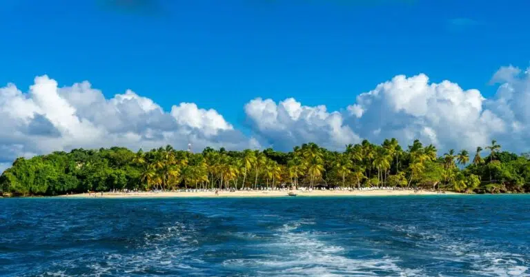 Safest Caribbean Islands for Retirees